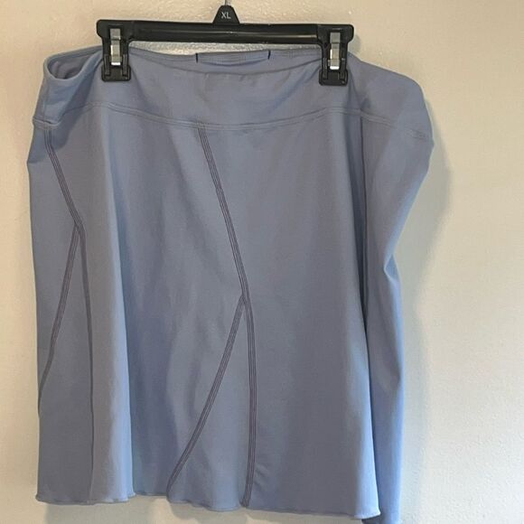 PRETTY PALE BLUE TITLE NINE LARGE NYLON STRETCH SKIRT - Picture 1 of 7